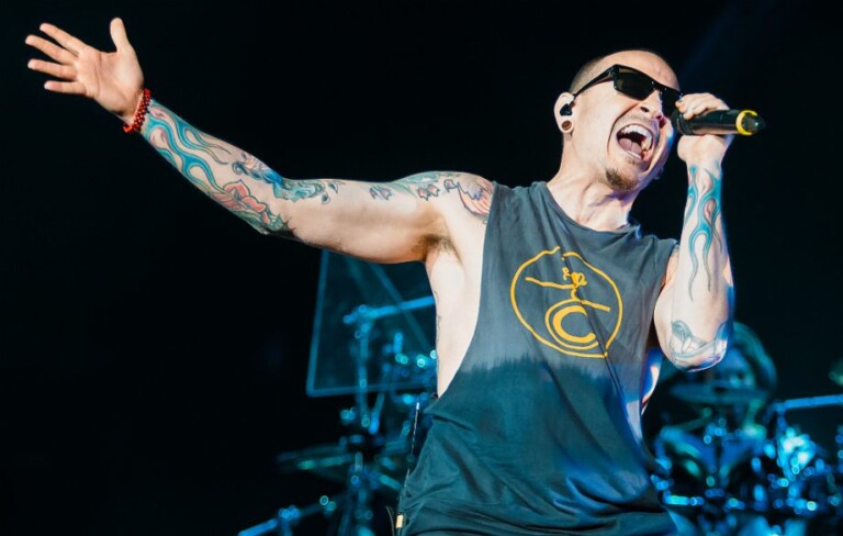 Chester Bennington, vocalista de Linkin Park se suicida