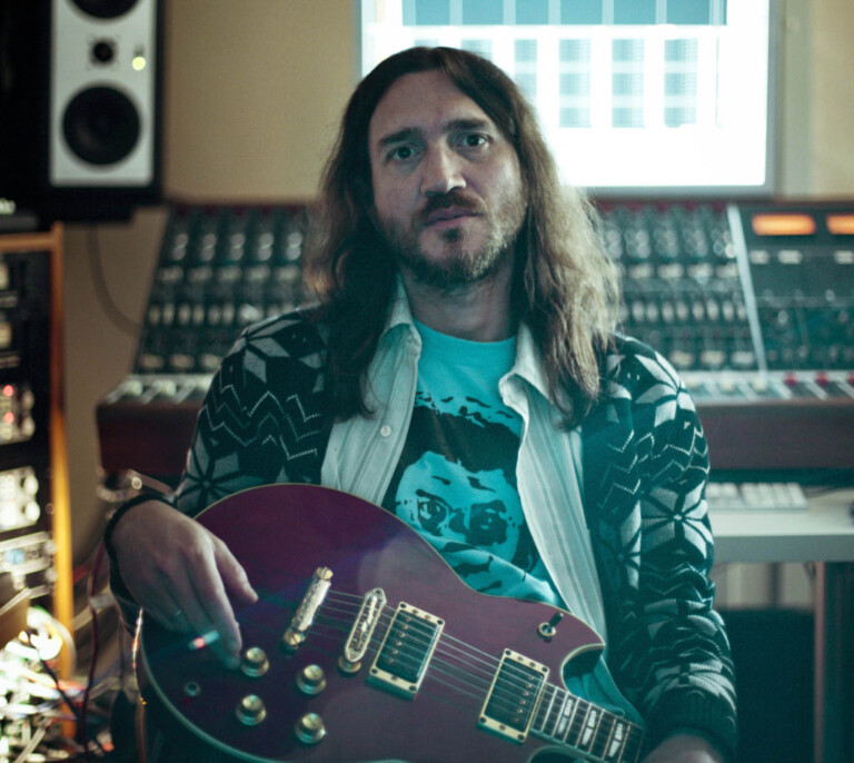 El ex-guitarrista de Red Hot Chili Peppers lanza EP de Acid Techno