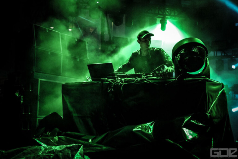deadmau5 & Shotty Horroh estrenan video juntos