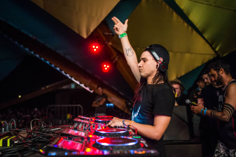 Skrillex lanza remix de “Humble” en Burning Man