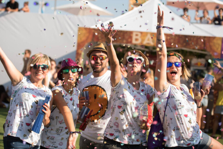 5 ideas de outfits para UNITE with Tomorrowland México