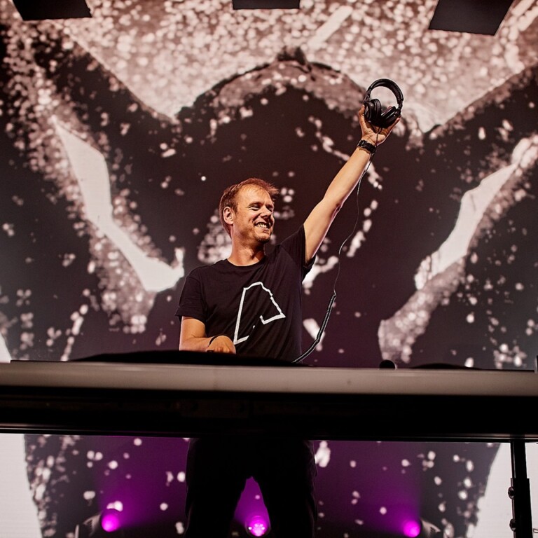 Armin van Buuren revela line up para ASOT México