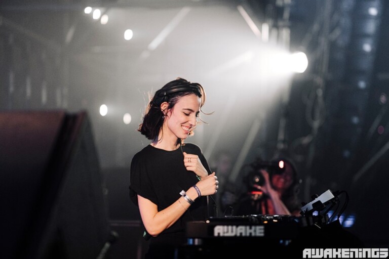 Amelie Lens estrena un EP bastante “Hipnótico”