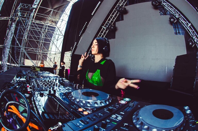 Techno a la mexicana por Mariana Revilla