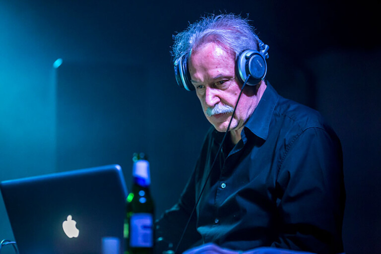 5 DJs leyendas de la escena electrónica que tienes que conocer