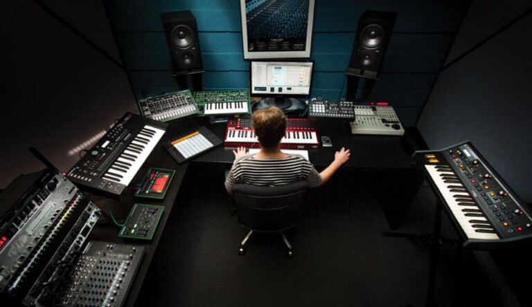 5 escuelas para estudiar producción musical en México