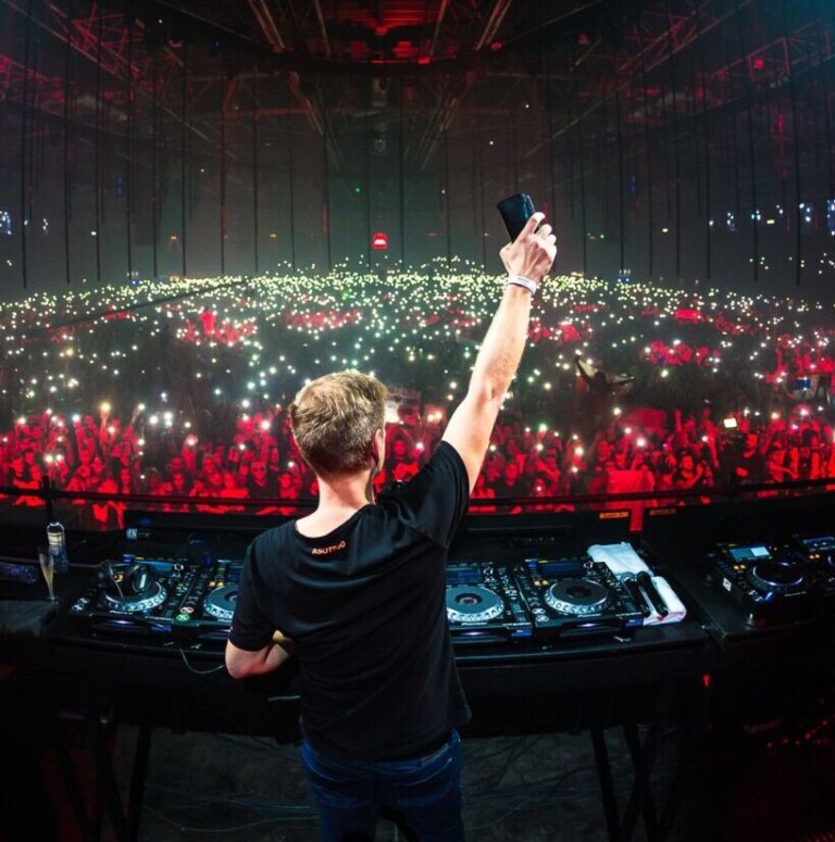 Armin van Buuren regresa a México con ASOT 1000