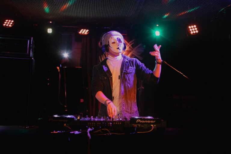 Fakers: Una joven promesa del Bass House en ascenso
