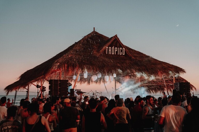 Trópico 2021: una vibrante experiencia a la orilla del mar