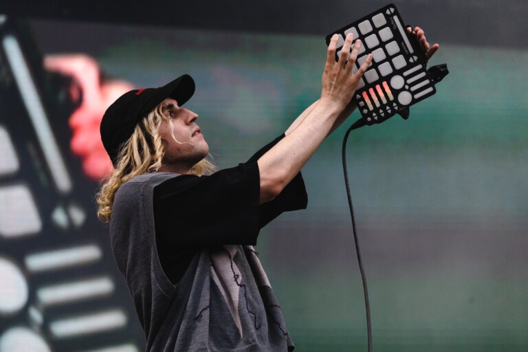 “Soy afortunado al poder poner la música que yo hago y que mucha gente la coreé” Porter Robinson en Festival Vaivén 2022