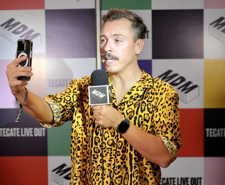 “Son de los primeros en escuchar el nuevo remix de Elton John y Britney”. Purple Disco Machine en Tecate Live Out