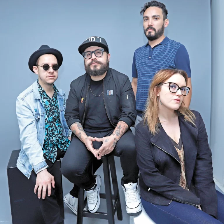 “Resplandor” el nuevo concierto acústico de Hello Seahorse!