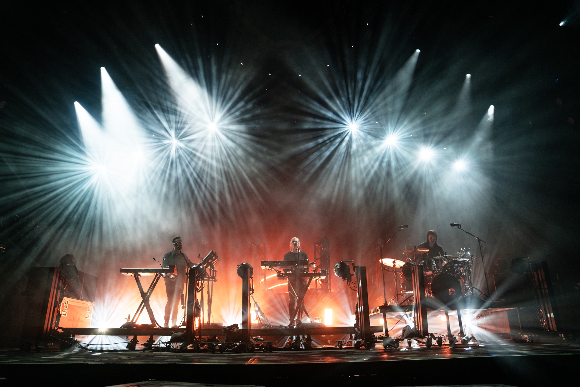 Musius Rufus Cinco de los mejores momentos de Rüfüs Du Sol en CDMX - MDM Música
