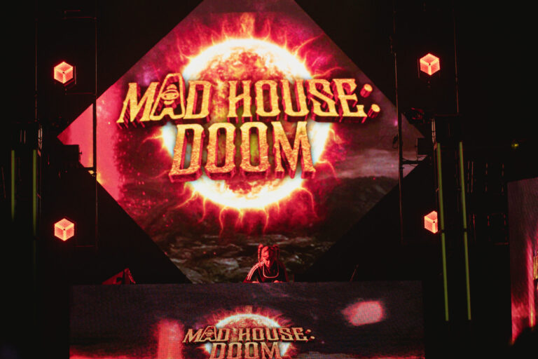 Mad House: DOOM: Un evento explosivo de Bass con Jessica Audiffred