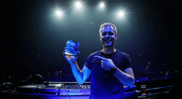 DJ Mag abre votación para su top 100 de DJ´s
