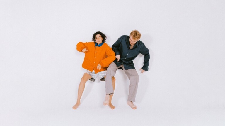 Conoce al dúo electro pop Aili en esta entrevista exclusiva