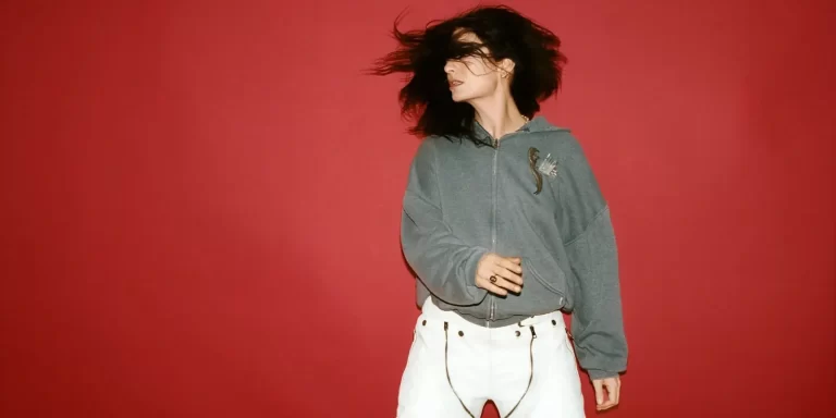 “Virgin” el nuevo álbum de Lorde ya tiene portada y fecha de lanzamiento