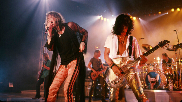 5 canciones que rechazaron otros artistas y fueron un hit