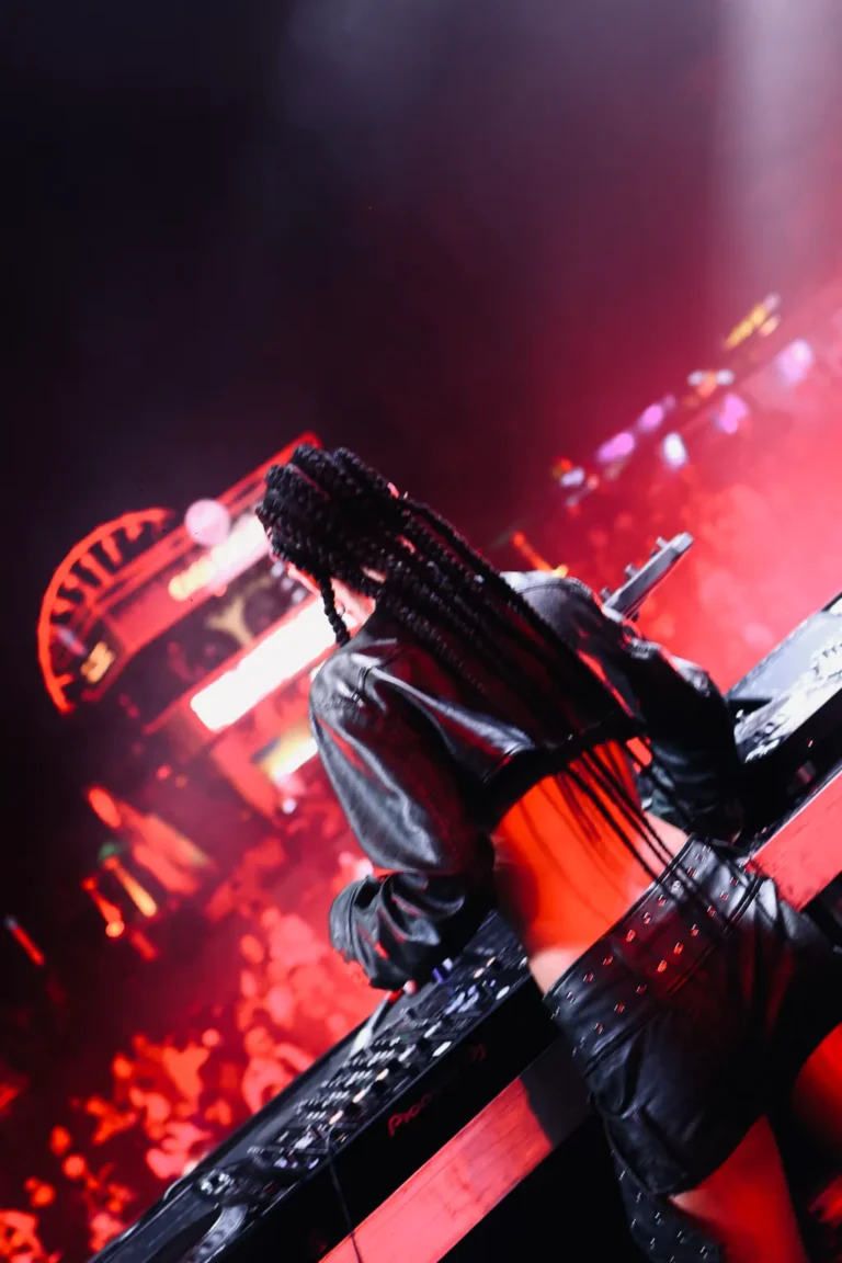 La Bad Curly lleva su energía electrónica a EDC México 2026