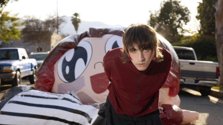Porter Robinson llegará a CDMX con su show más emocional en Pabellón Oeste