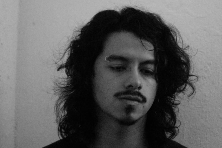 Campo, Puerta: el nuevo álbum de Edgar bajo el agua y Café Amargo